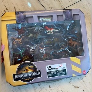 NIB Mattel Jurassic World Minis Dinosaur Collection